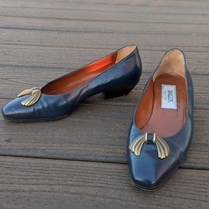 Sale! Vintage leather Bally low heels